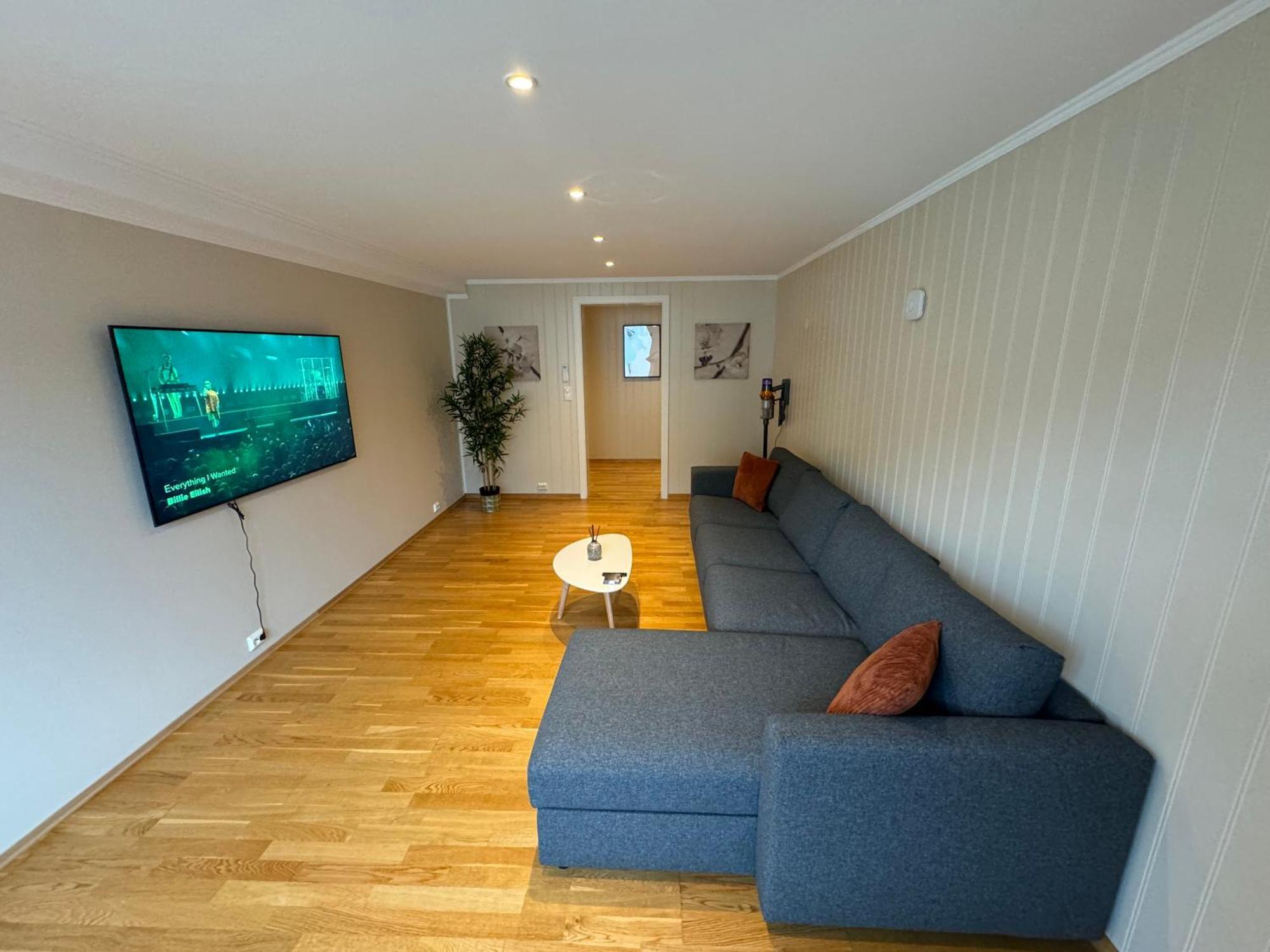 Charming 3-Bedroom Apartment In The Heart Of Kristiansund Ngoại thất bức ảnh