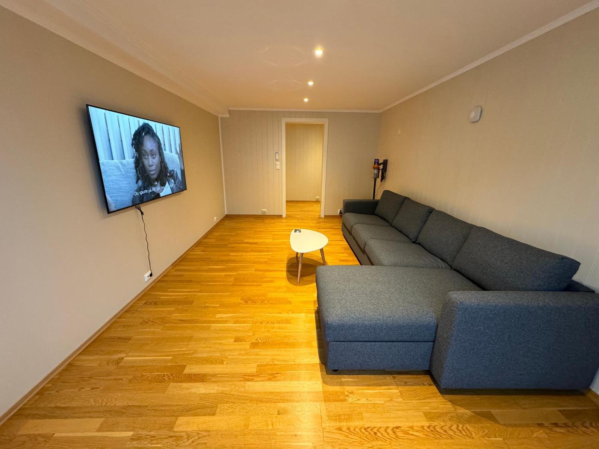Charming 3-Bedroom Apartment In The Heart Of Kristiansund Ngoại thất bức ảnh